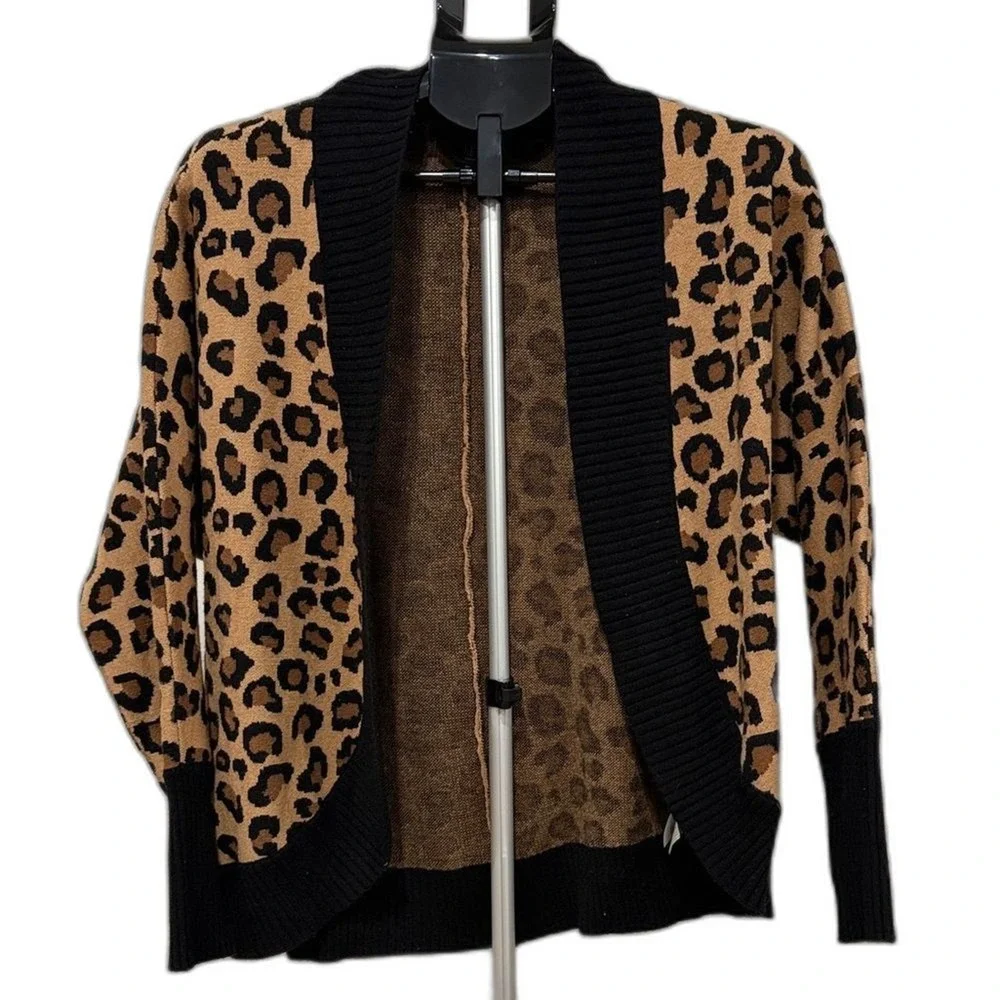 Tahari Cardigan Sweater‎ Womens Small Tan Leopard Print Open Front Ribbed Trim